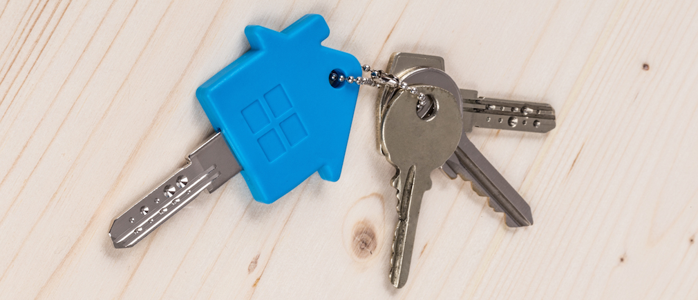 Blue_house_keys