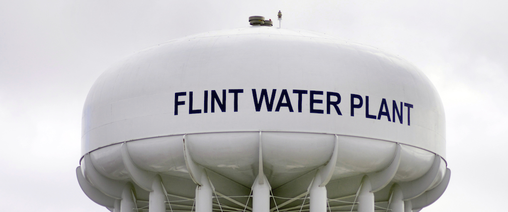 Linda-Parton-Shutterstockcom