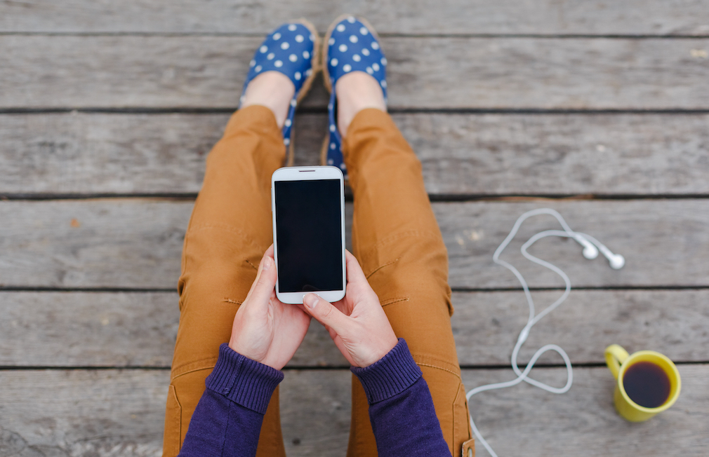 Millennial-smart-phone