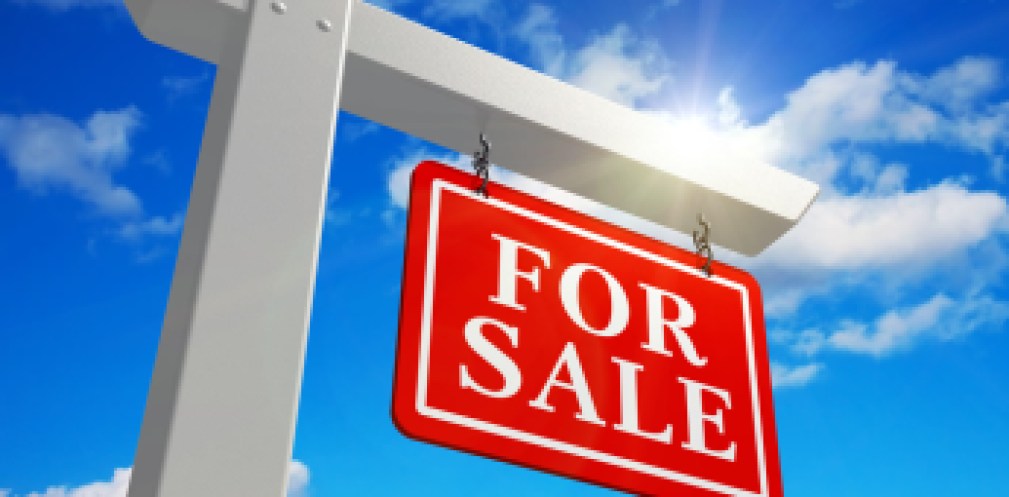 "For sale" real estate sign