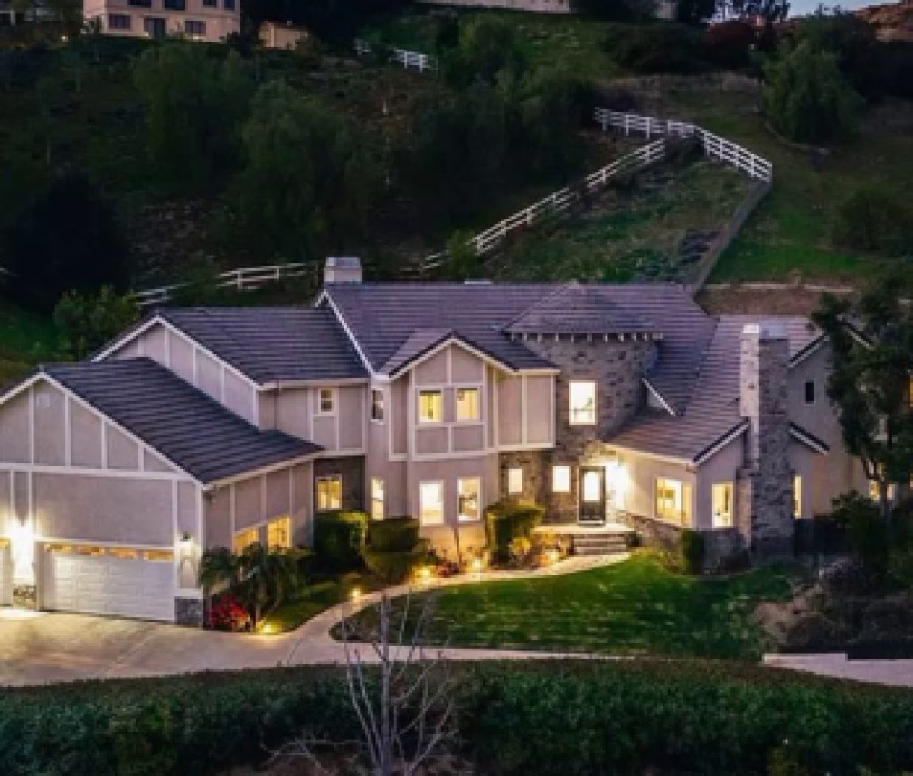 shaq house