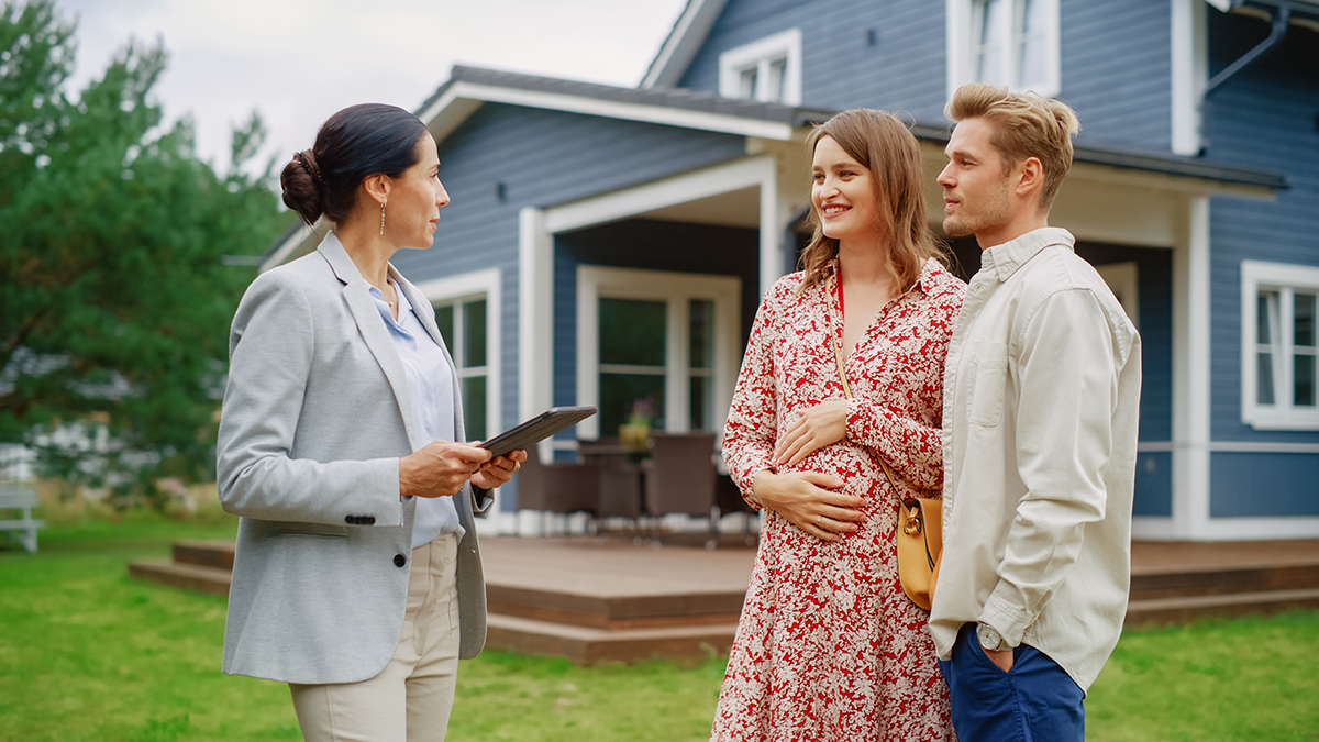 Couple listing their home with a realtor