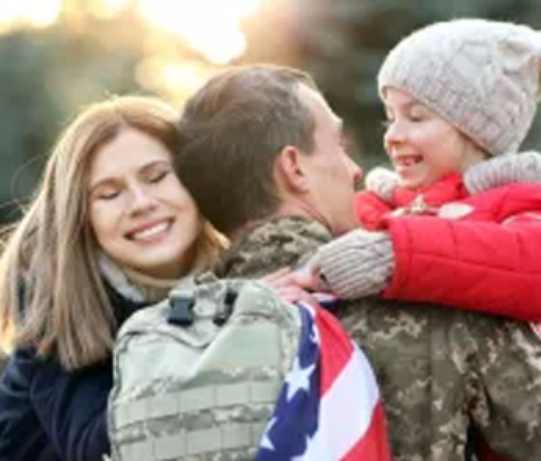veteran-with-family