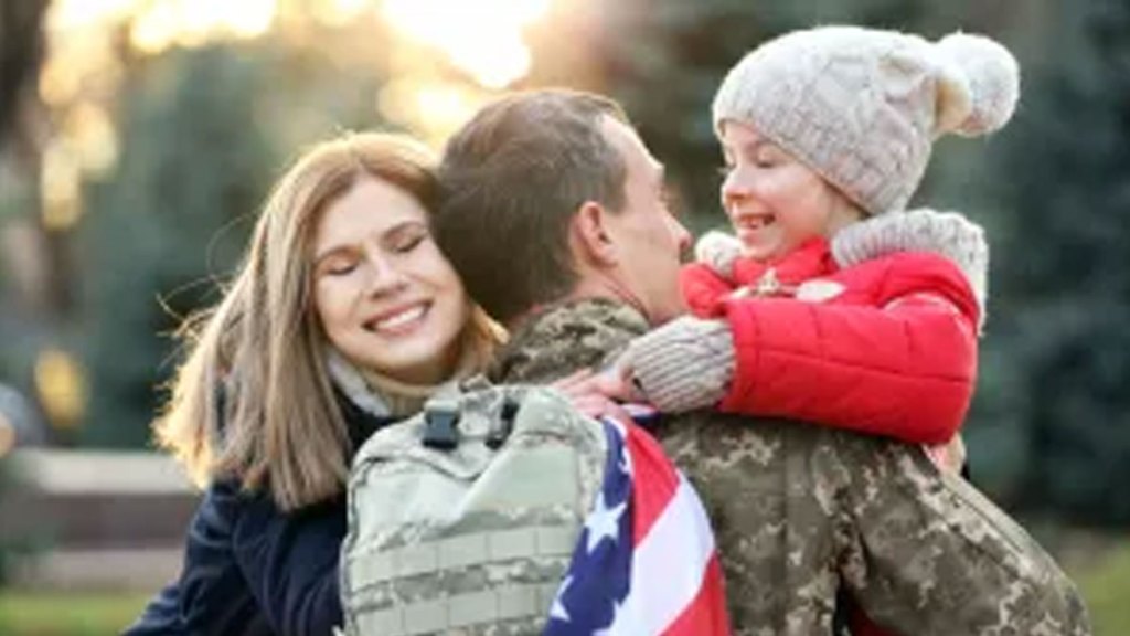 veteran-with-family