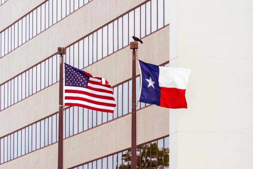 texasusflags_unsplash