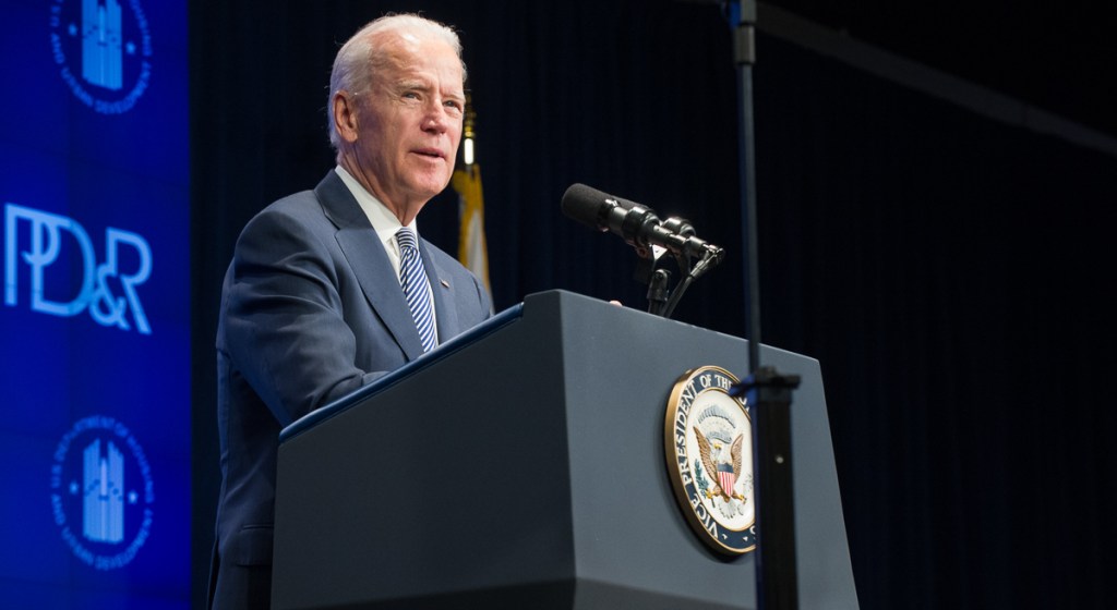 vpjoebiden_hud2015