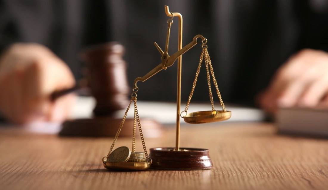Lawsuits, Courts, Justice 9